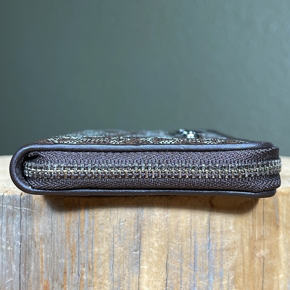 FINAL PRICE!!! COACH Signature Medium Wallet Wristlet - Picture 7 of 15